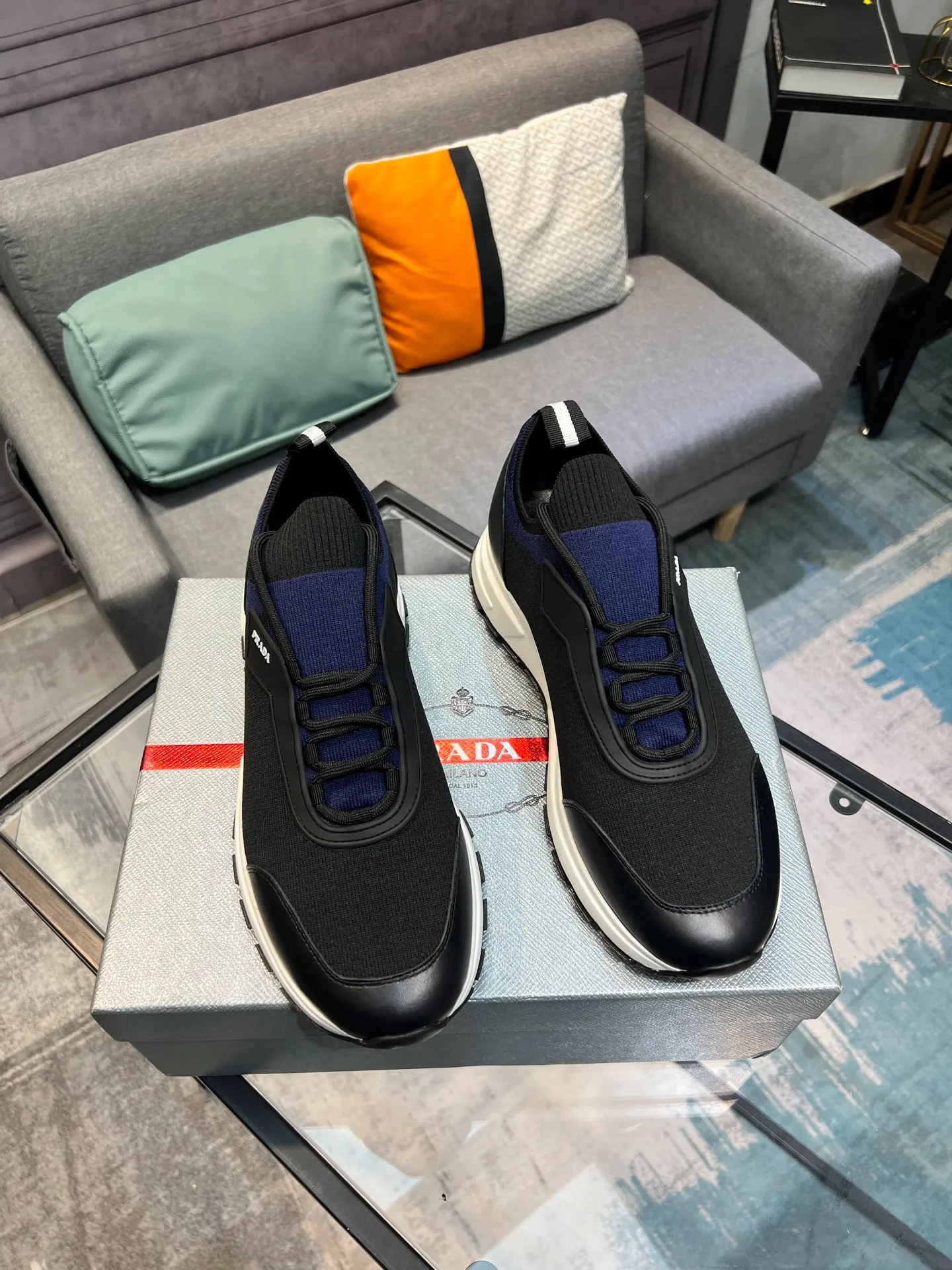 Men's shoes 💰500 PRADA "Prada" casual shoes Regular size: 38-44 (45 can be customized) Product material: Selected cowhide with fly weave material, genuine leather lining, original outsole
